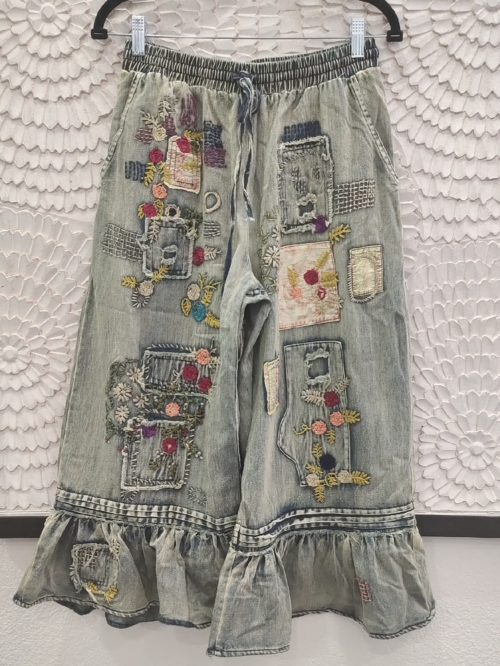 BACK IN STOCK !! Boho Embroidered Patchwork Vintage Wash Ruffle Hem Bloomers - Picture 3 of 8